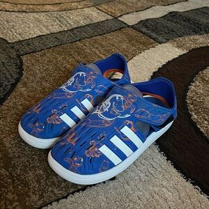 Little Boy/Girl adidas x Disney Finding Nemo and Dory Summer Sandals Size 1